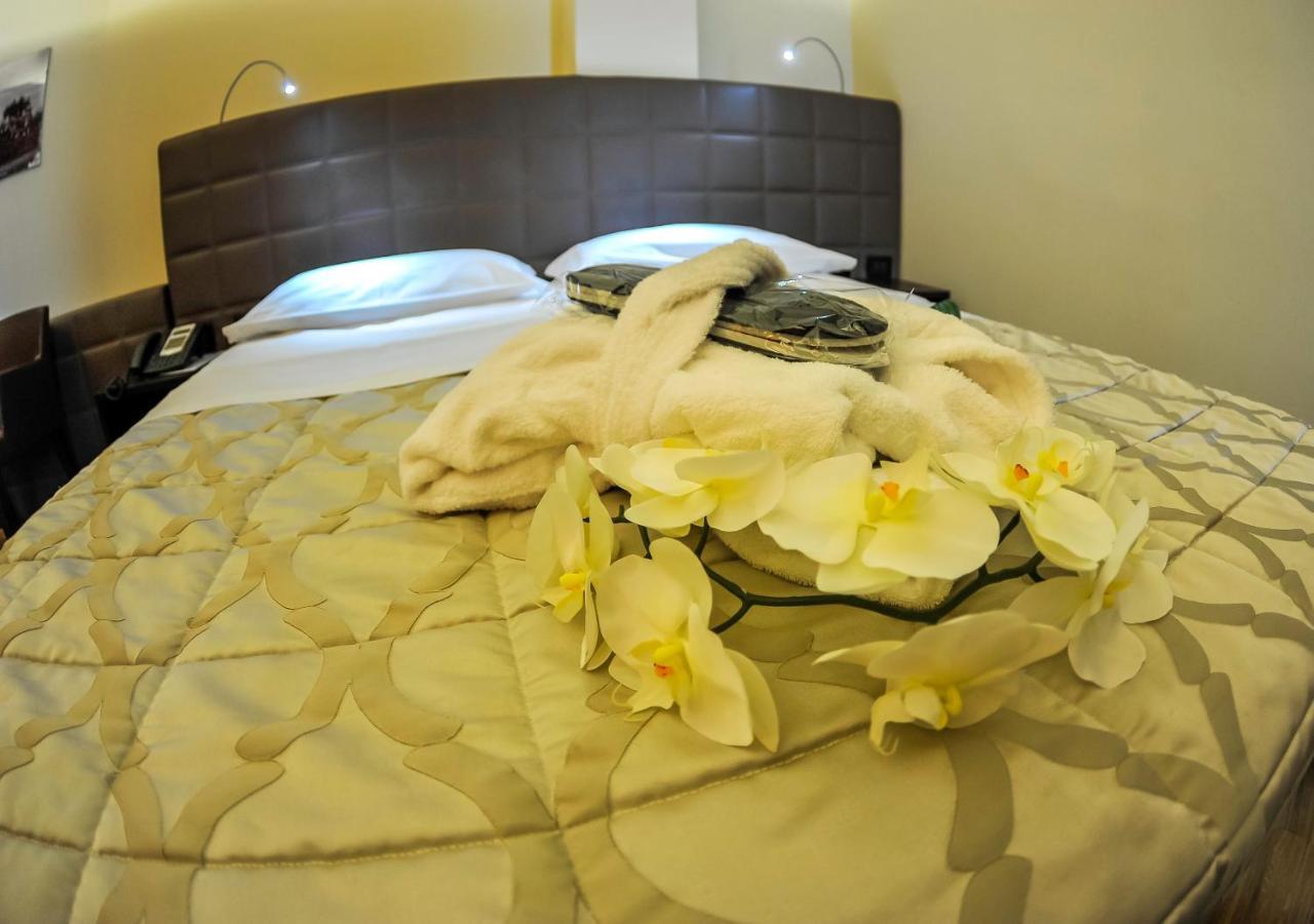Ekk Hotel Citta Sant'Angelo Extérieur photo